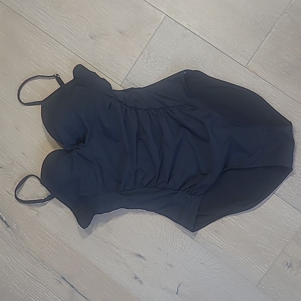 Assets by SPANX Swimsuit Women's sz Large Black One Piece Shapewear Bathing Suit